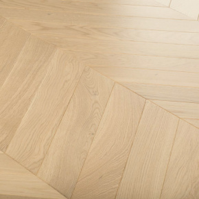 Паркет Елка Французская Lab Arte Chevron Дуб Селект 2006 лак 600/490х110х14/3/45° в интерьере
