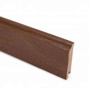 Плинтус шпонированный Lab Arte Oak Frost 80х15х2500 в интерьере