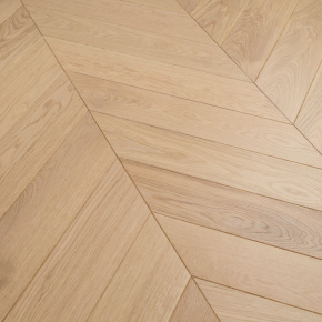 Паркет Елка Французская Lab Arte Chevron Дуб Натур Флора лак 600/490х110х14/3/45° в интерьере