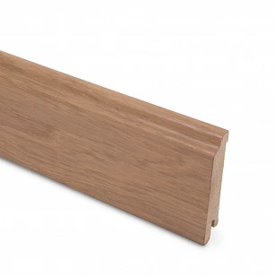 Плинтус шпонированный Lab Arte Oak Prima 80х15х2500 в интерьере