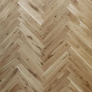Паркет Елка Английская PolarWood Дуб BALKAN HB (1,08 м2) в интерьере